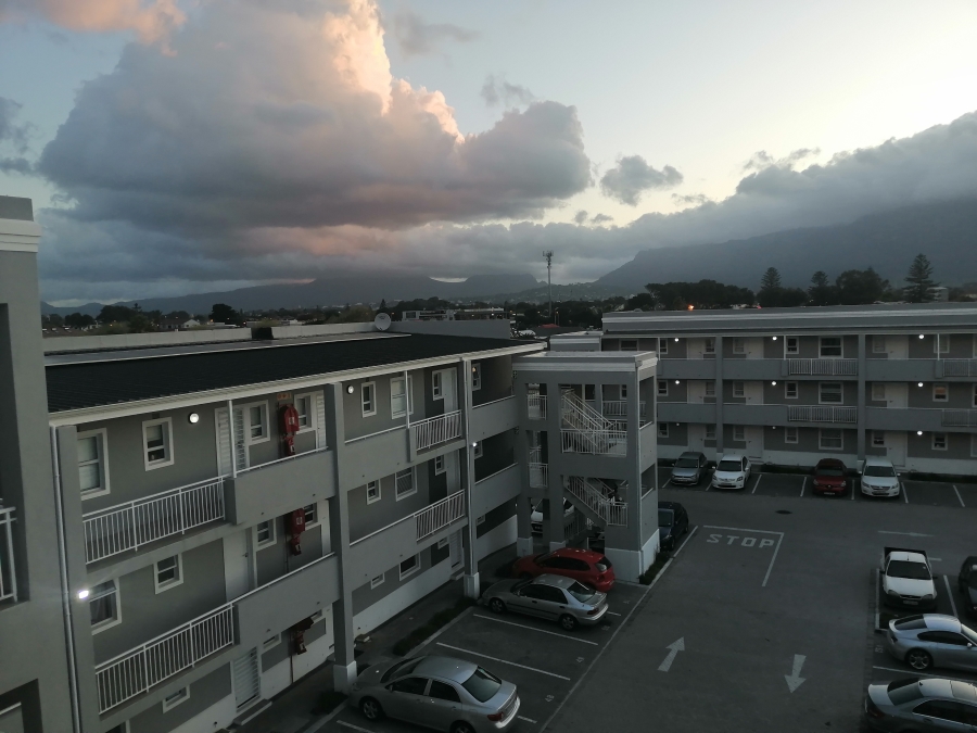 To Let 2 Bedroom Property for Rent in Crawford Western Cape